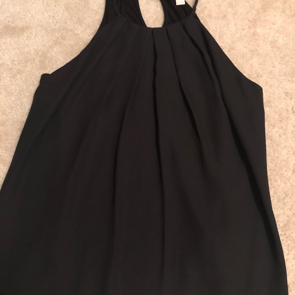 💕Beautiful Pleated Blouse NWT💕